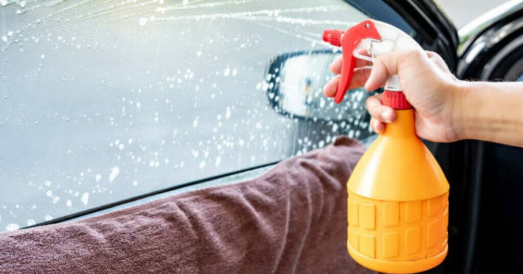 Use Window Cleaner to Clean Auto Glass